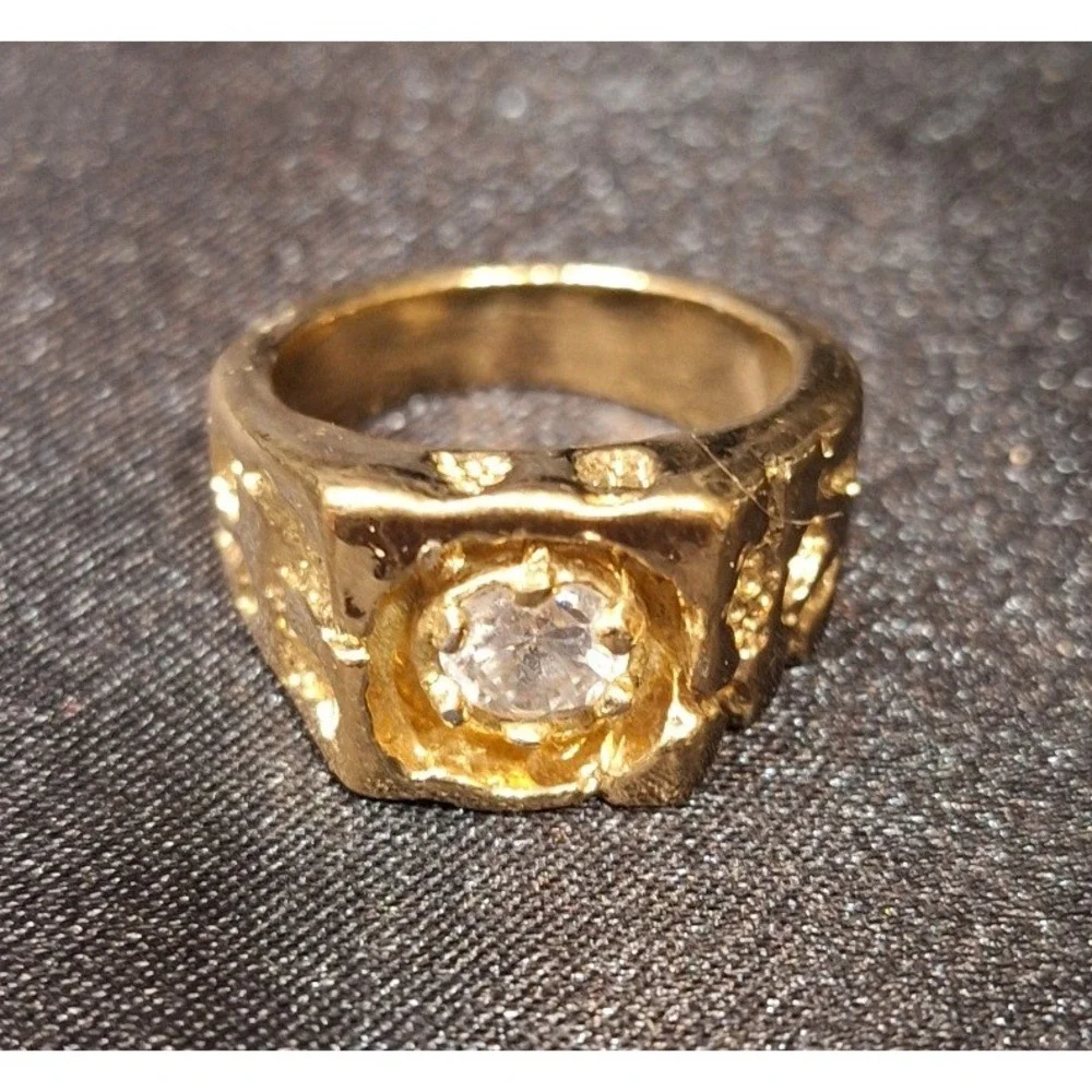 Vintage 1970s Mens Gold Tone Electroplate Nugget Signet Ring Solitaire Size 9